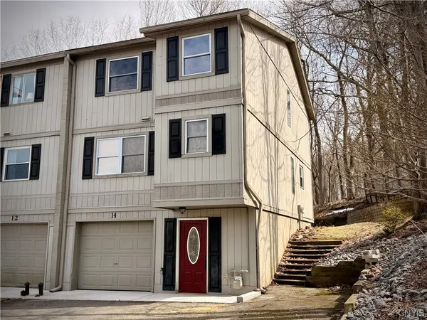 $2,200 | 14 Pond Path, Oswego, NY 13126