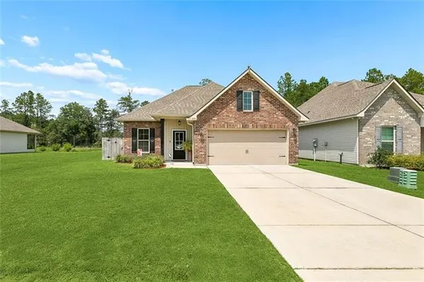 $279,500 | 11253 Clover Knoll Drive, Covington, LA 70433
