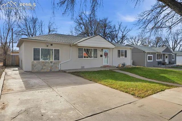 $262,000 | 1208 Alexander Circle, Pueblo, CO 81001