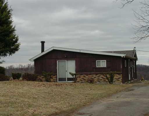 450 Hiawatha Road Prosperity, PA 15329 - Photo 1 of 6 Exterior Front.