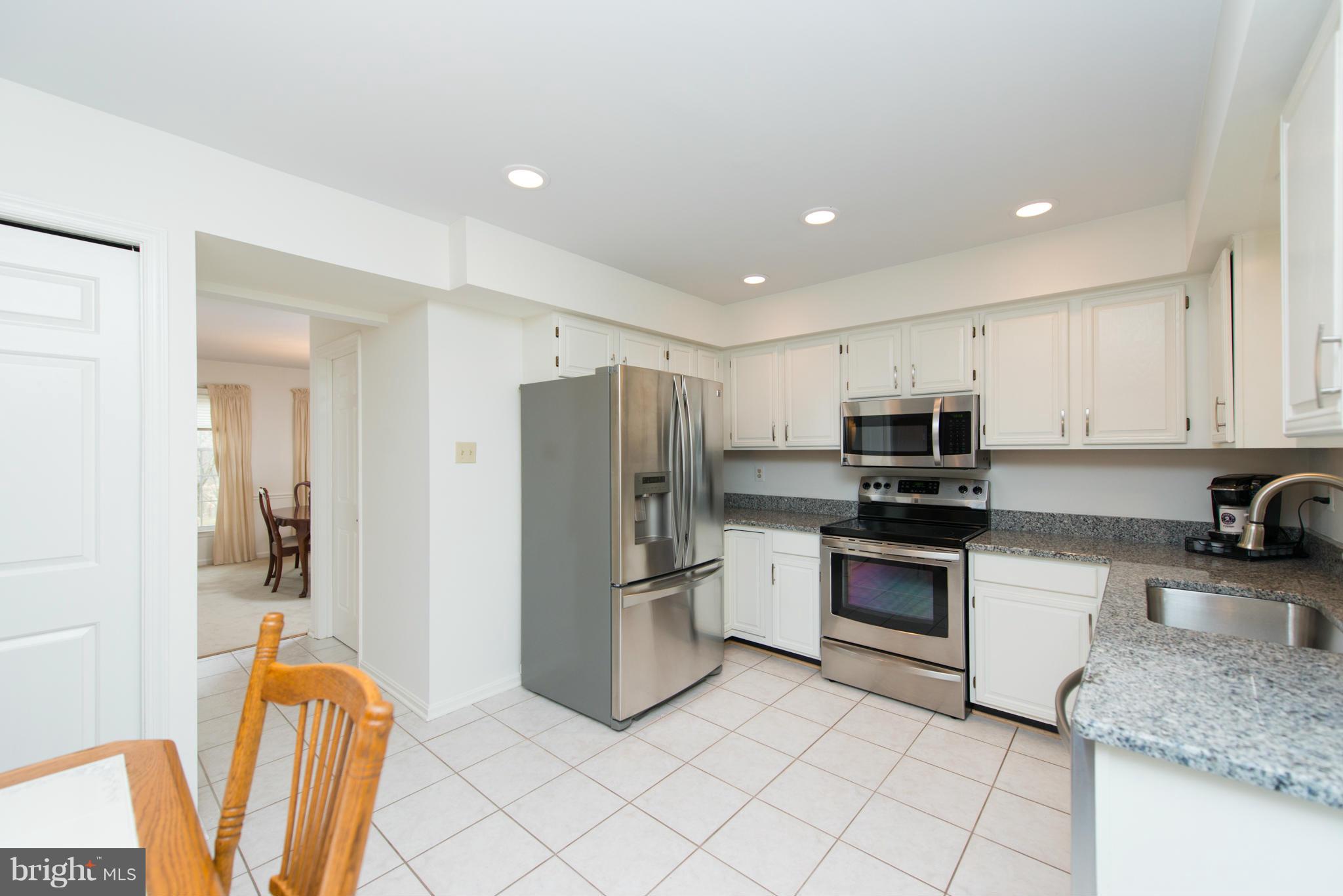8535 Autumn Rust Road Ellicott City, MD 21043 - Photo 6 of 30 Kitchen
