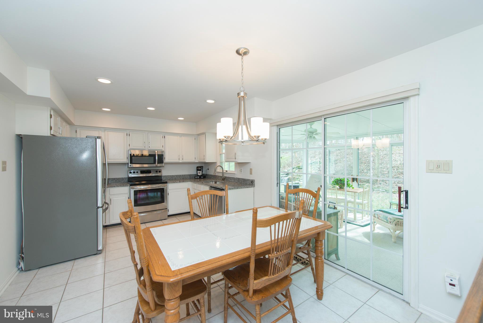 8535 Autumn Rust Road Ellicott City, MD 21043 - Photo 7 of 30 Kitchen