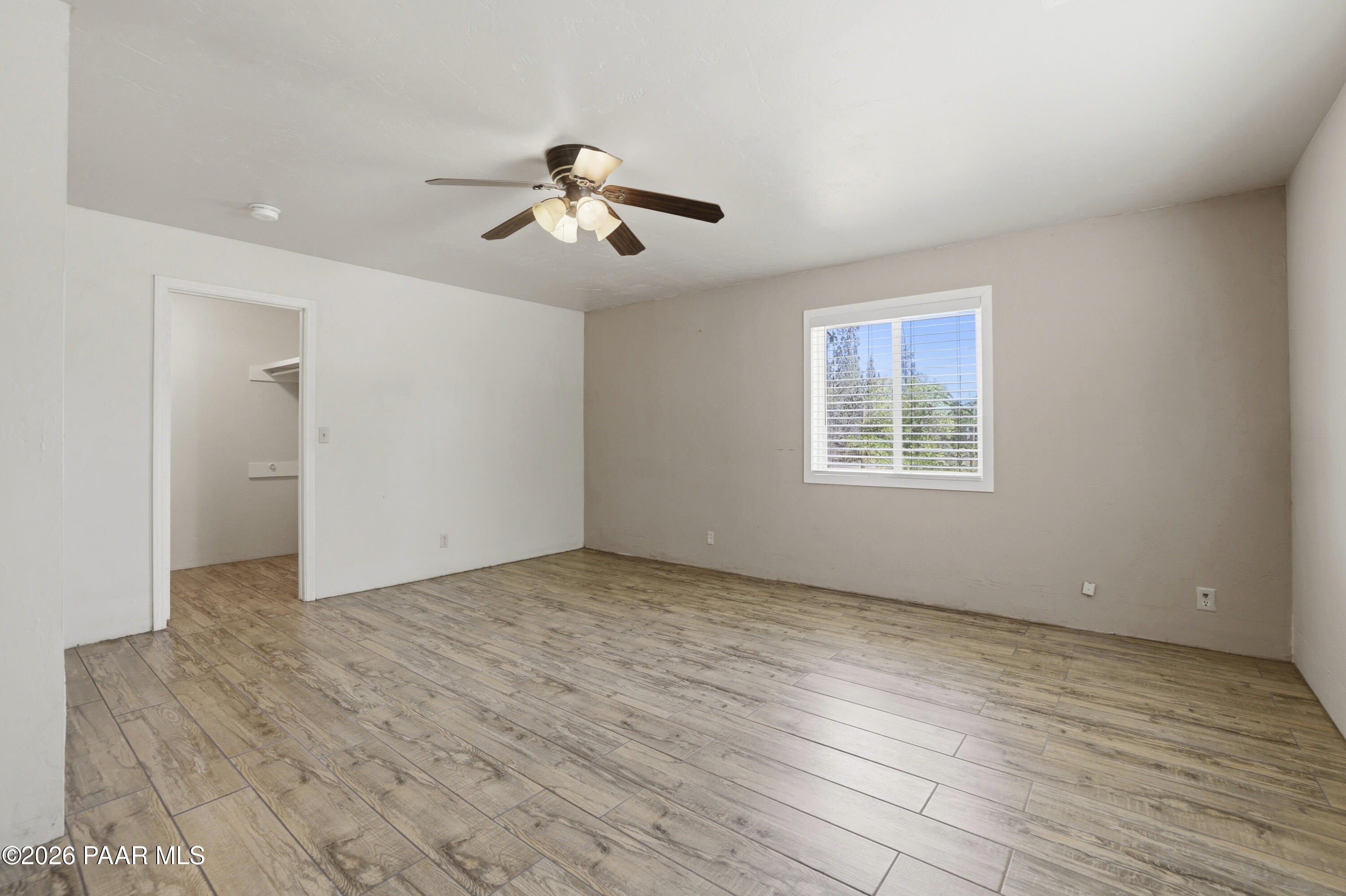 1690 West Oneal Road Prescott, AZ 86305 - Photo 21 of 61 Primary Bedroom
