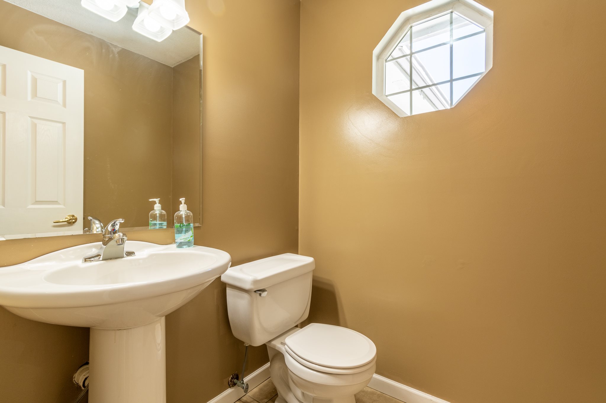 321 Spring Forest Court Fort Wayne, IN 46804 - Photo 14 of 35