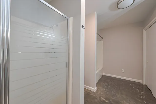 $350,000 | 8017 Colorado Street, East Bernard, TX 77435