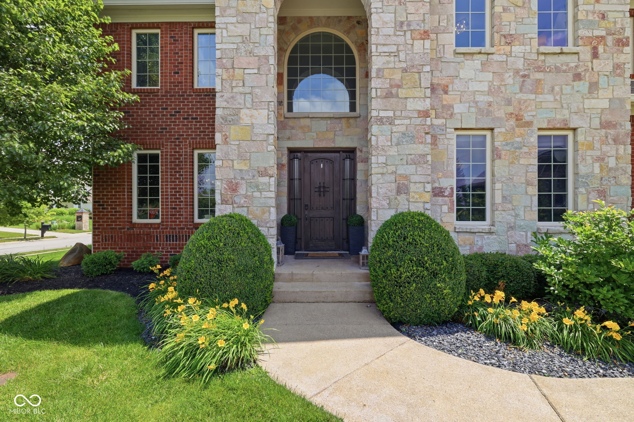 10285 Normandy Court Fishers, IN 46040 - Photo 13 of 63