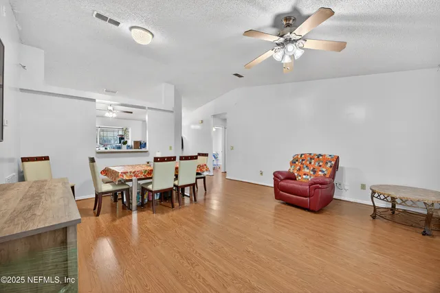 $260,000 | 7613 Chelmsford Drive, Jacksonville, FL 32244