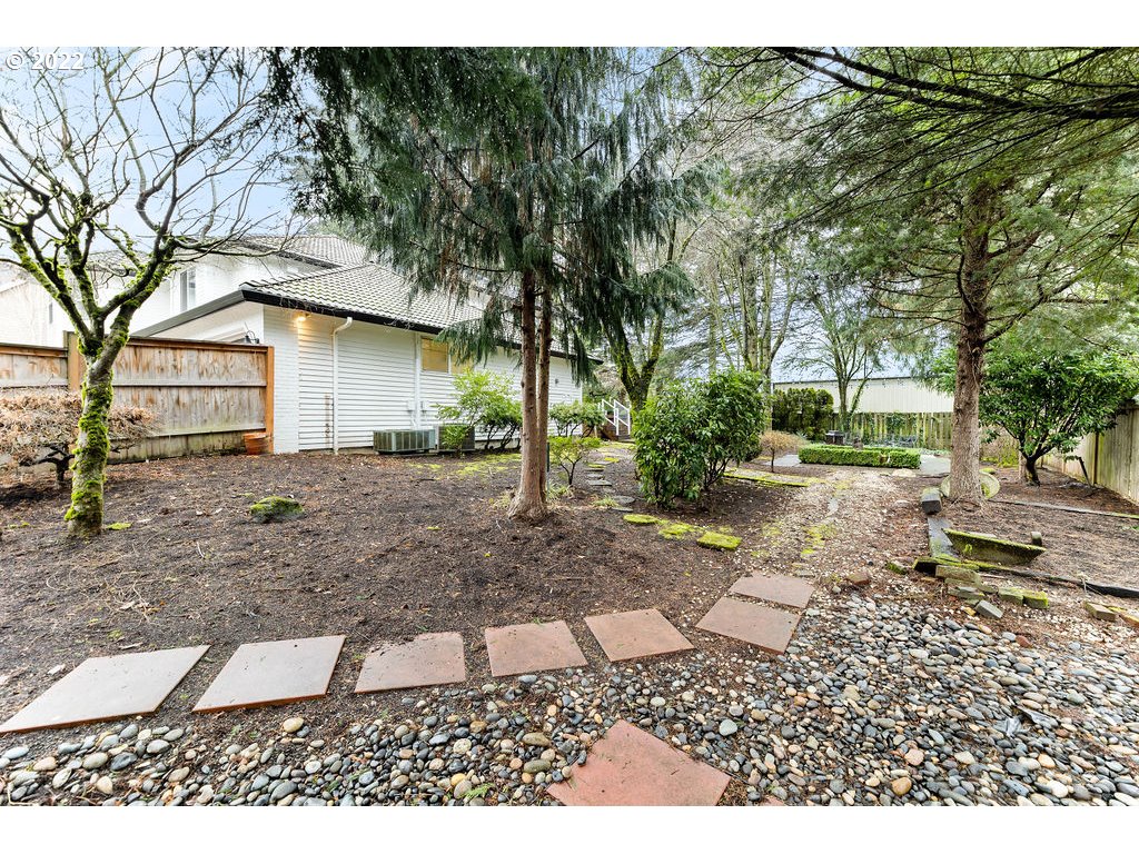 20010 Southeast 3rd Circle Camas, WA 98607 - Photo 4 of 28 a backyard of a house with lots of green space