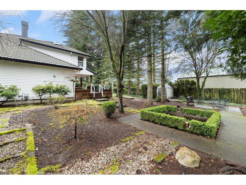 20010 Southeast 3rd Circle Camas, WA 98607 - Photo 5 of 28 a backyard of a house with a yard and outdoor seating