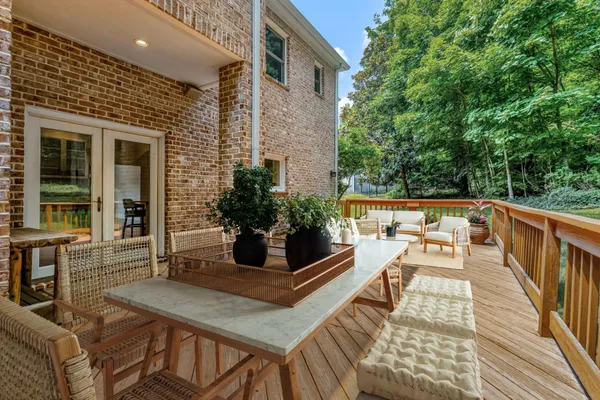 $1,395,000 | 128 Abbeywood Drive, Nashville, TN 37215