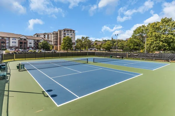 $1,395,000 | 128 Abbeywood Drive, Nashville, TN 37215