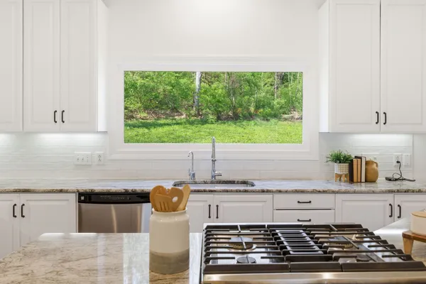 $1,395,000 | 128 Abbeywood Drive, Nashville, TN 37215