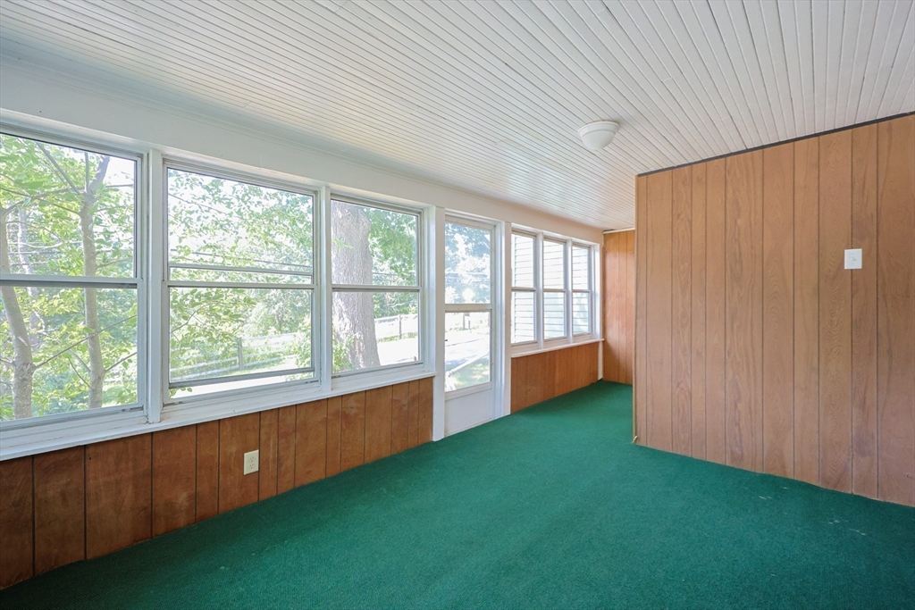 85 West Main Street Groton, MA 01450 - Photo 23 of 28