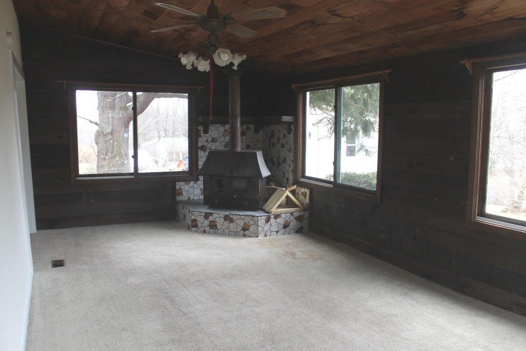 28 Paxton Road Spencer, MA 01562 - Photo 7 of 20 Gallery Image 7