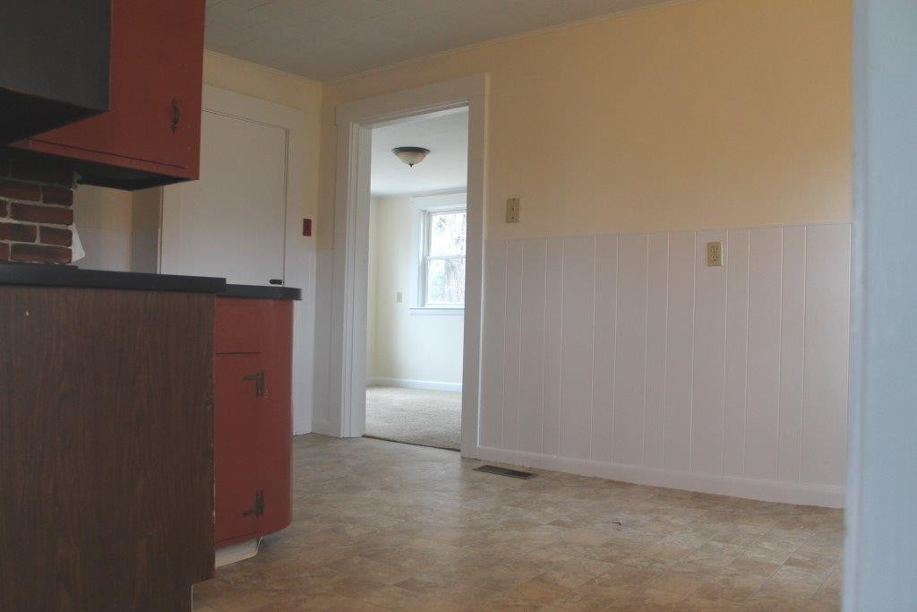 28 Paxton Road Spencer, MA 01562 - Photo 10 of 20 Gallery Image 10