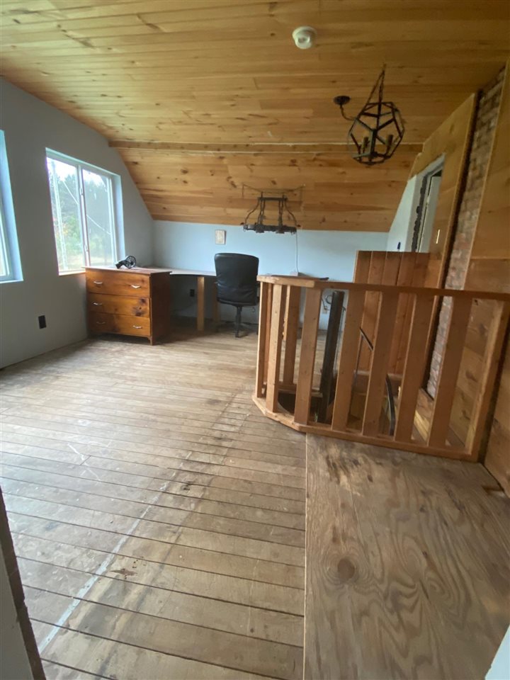 20625 Somsel Road Thompsonville, MI 49683 - Photo 12 of 26 1891393-11.JPG