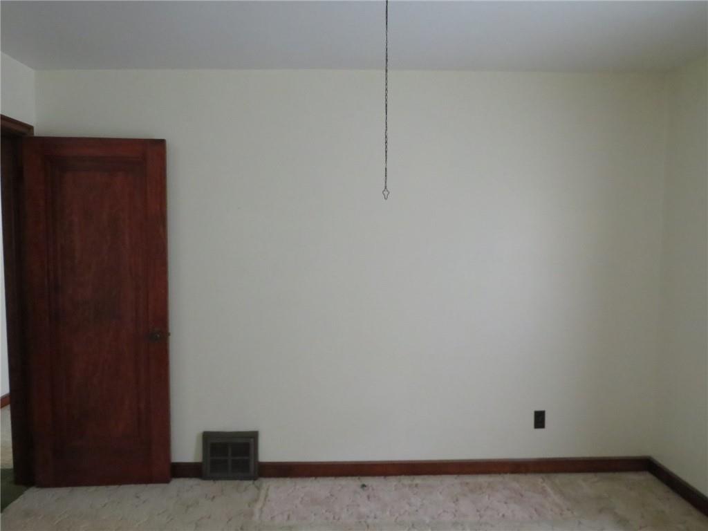 225 North Main Street Houston, PA 15342 - Photo 17 of 28