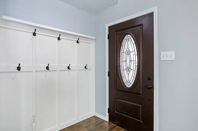 a view of a utility room with washer and dryer