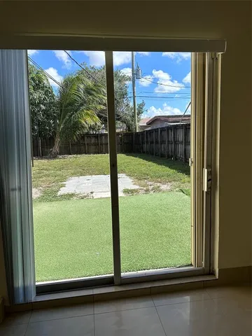 $2,750 | 6840 Greene Street, Hollywood, FL 33024