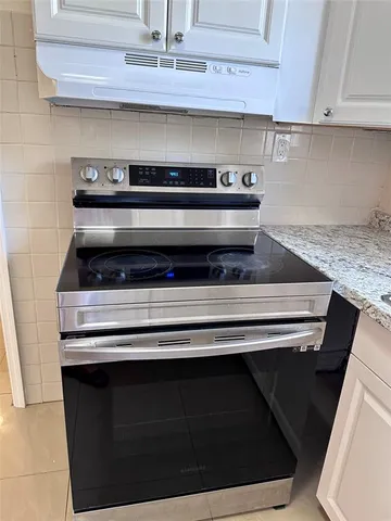 $2,750 | 6840 Greene Street, Hollywood, FL 33024