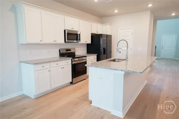 $2,500 | 111 Saltgrass Lane, Bloomingdale, GA 31302