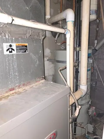 a view of an entryway of house