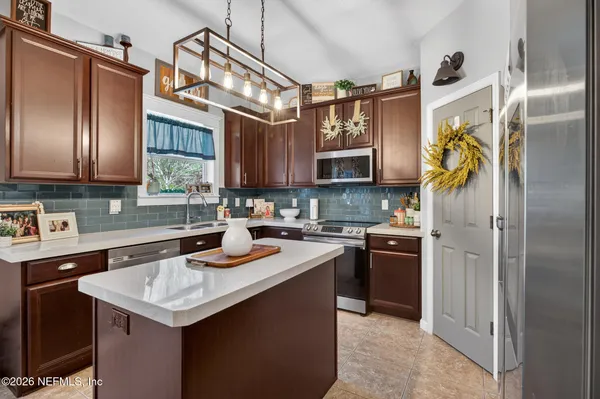 $345,900 | 813 Sunny Stroll Drive, Middleburg, FL 32068