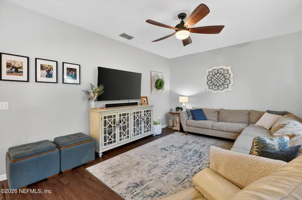 $345,900 | 813 Sunny Stroll Drive, Middleburg, FL 32068