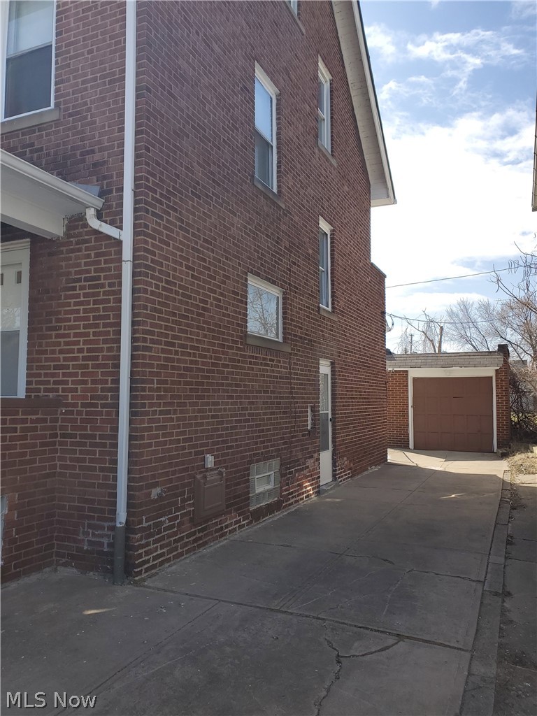978 Royal Road Cleveland, OH 44110 - Photo 21 of 23