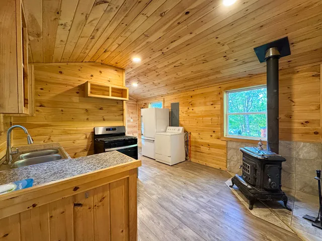 $135,000 | 383 Bagley Mountain Road, Lincoln, ME 04457