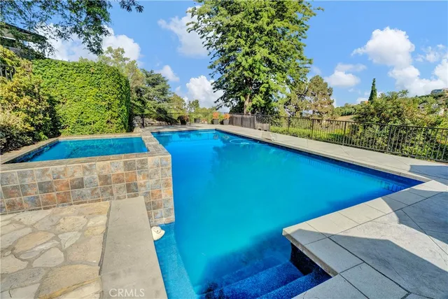 $6,000,000 | 50 Eastfield Drive, Rolling Hills, CA 90274