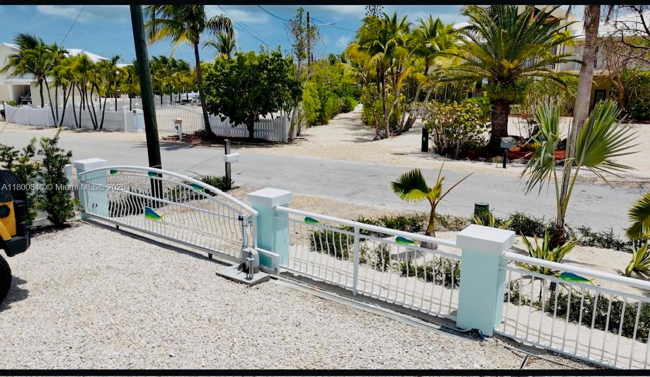 157 La Paloma Road Key Largo, FL 33037 - Photo 40 of 60 Gallery Image 40