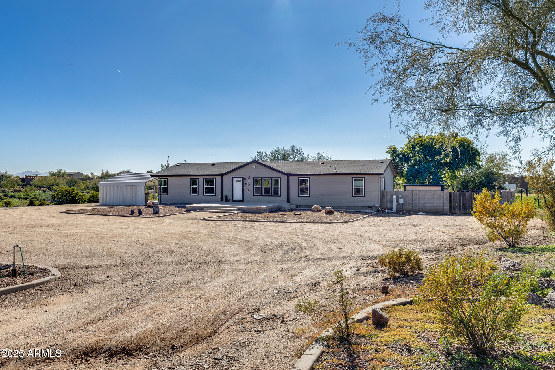 1815 East La Salle Road Phoenix, AZ 85086 - Photo 8 of 66