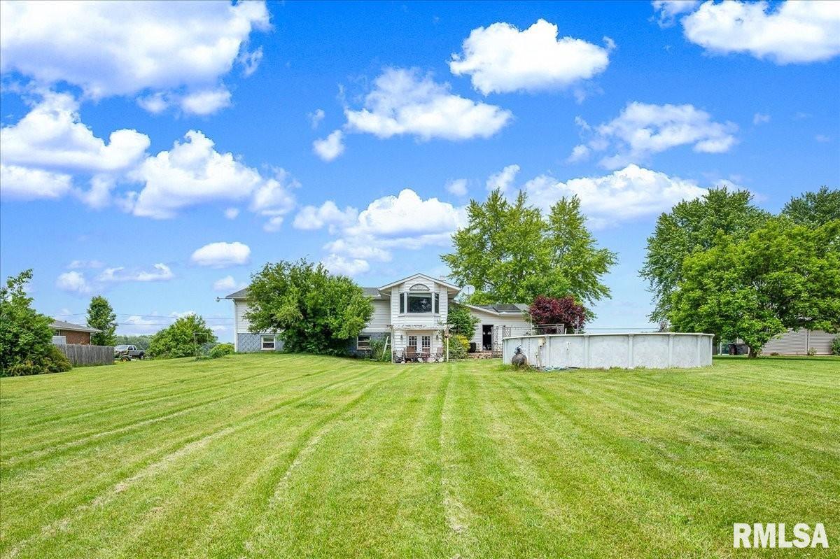 24649 Spring Creek Road Washington, IL 61571 - Photo 11 of 12 Gallery Image 11