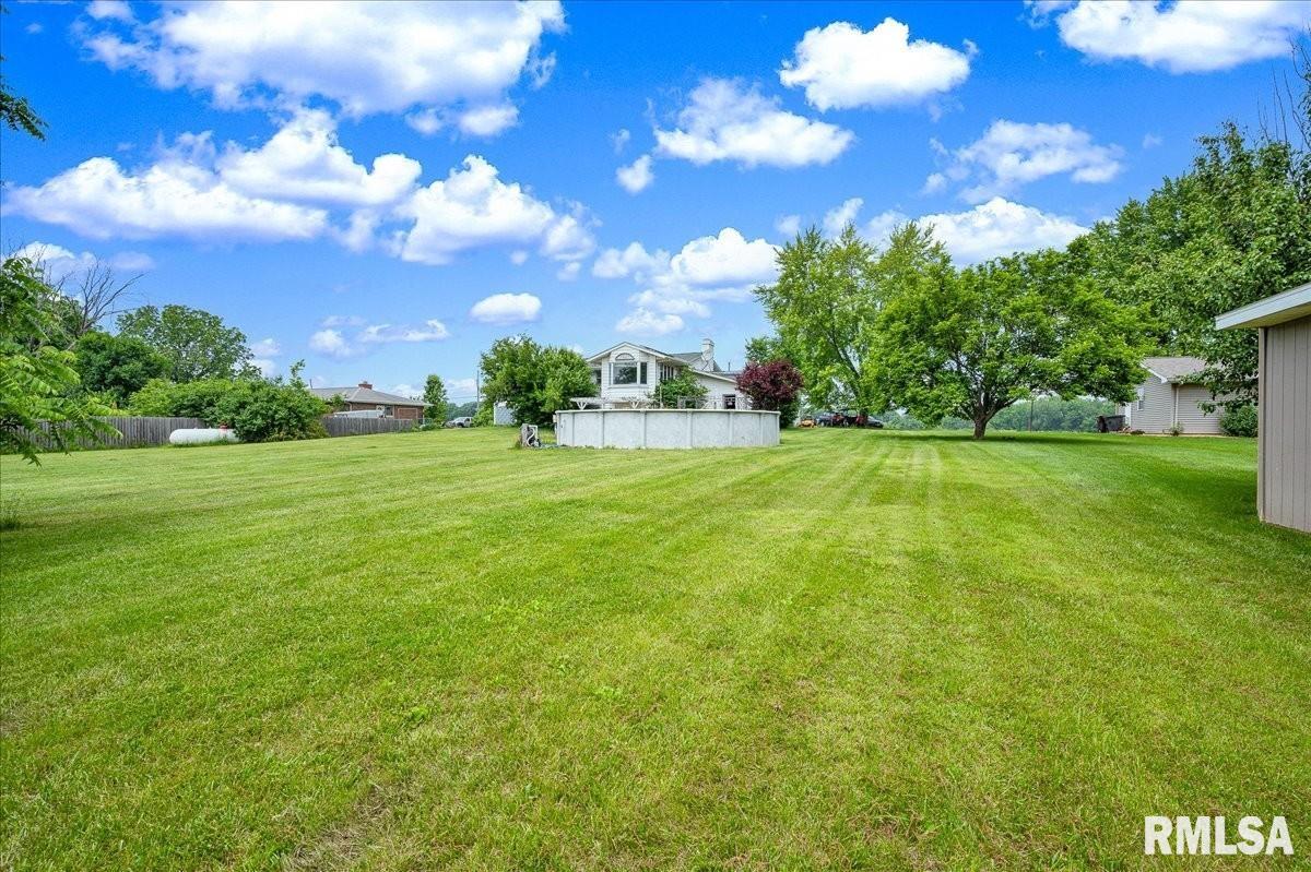 24649 Spring Creek Road Washington, IL 61571 - Photo 10 of 12 Gallery Image 10