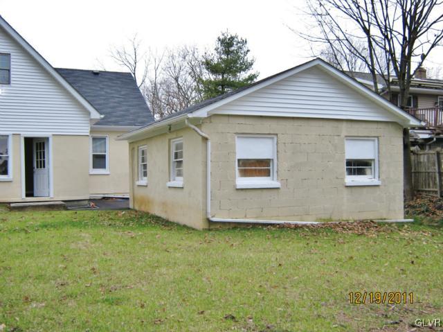 292 Butztown Road Bethlehem, PA 18020 - Photo 3 of 13 Gallery Image 3