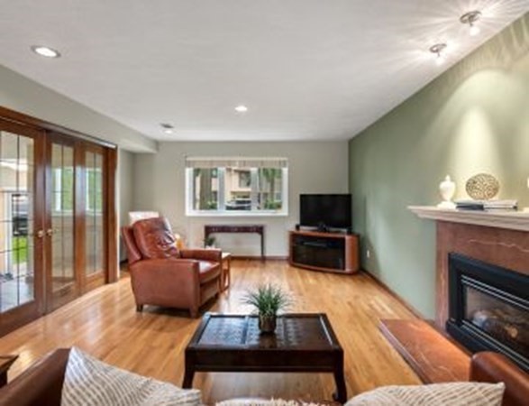 12 Sutton Place, Unit 12 Swampscott, MA 01907 - Photo 1 of 41 Gallery Image 1