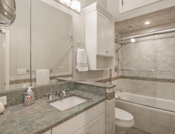 12 Sutton Place, Unit 12 Swampscott, MA 01907 - Photo 24 of 41 Gallery Image 24