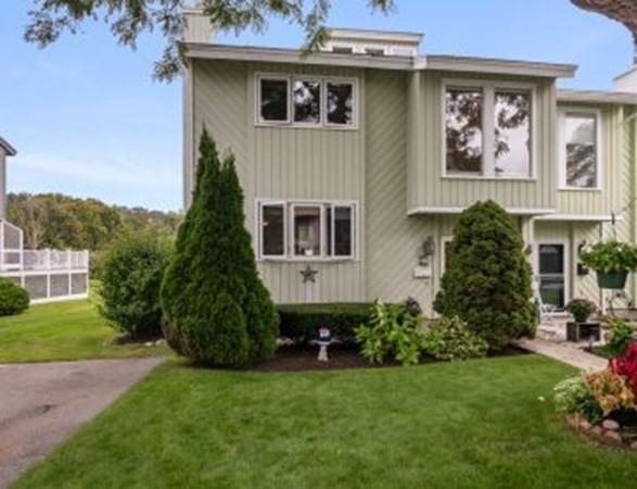 12 Sutton Place, Unit 12 Swampscott, MA 01907 - Photo 35 of 41 Gallery Image 35