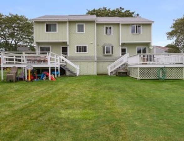 12 Sutton Place, Unit 12 Swampscott, MA 01907 - Photo 36 of 41 Gallery Image 36