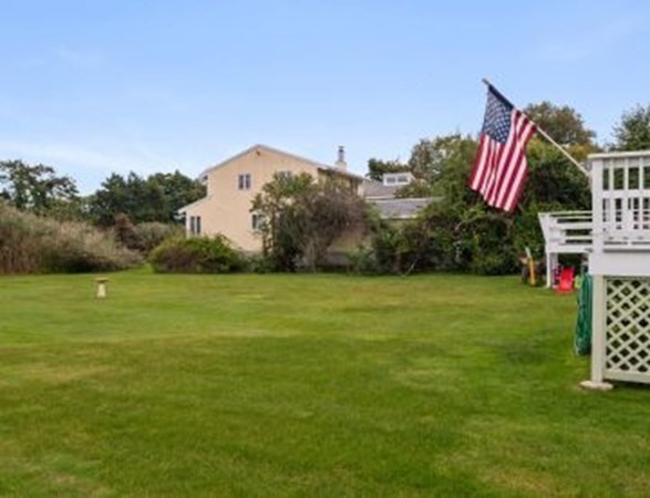 12 Sutton Place, Unit 12 Swampscott, MA 01907 - Photo 37 of 41 Gallery Image 37