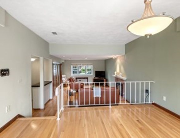 12 Sutton Place, Unit 12 Swampscott, MA 01907 - Photo 7 of 41 Gallery Image 7