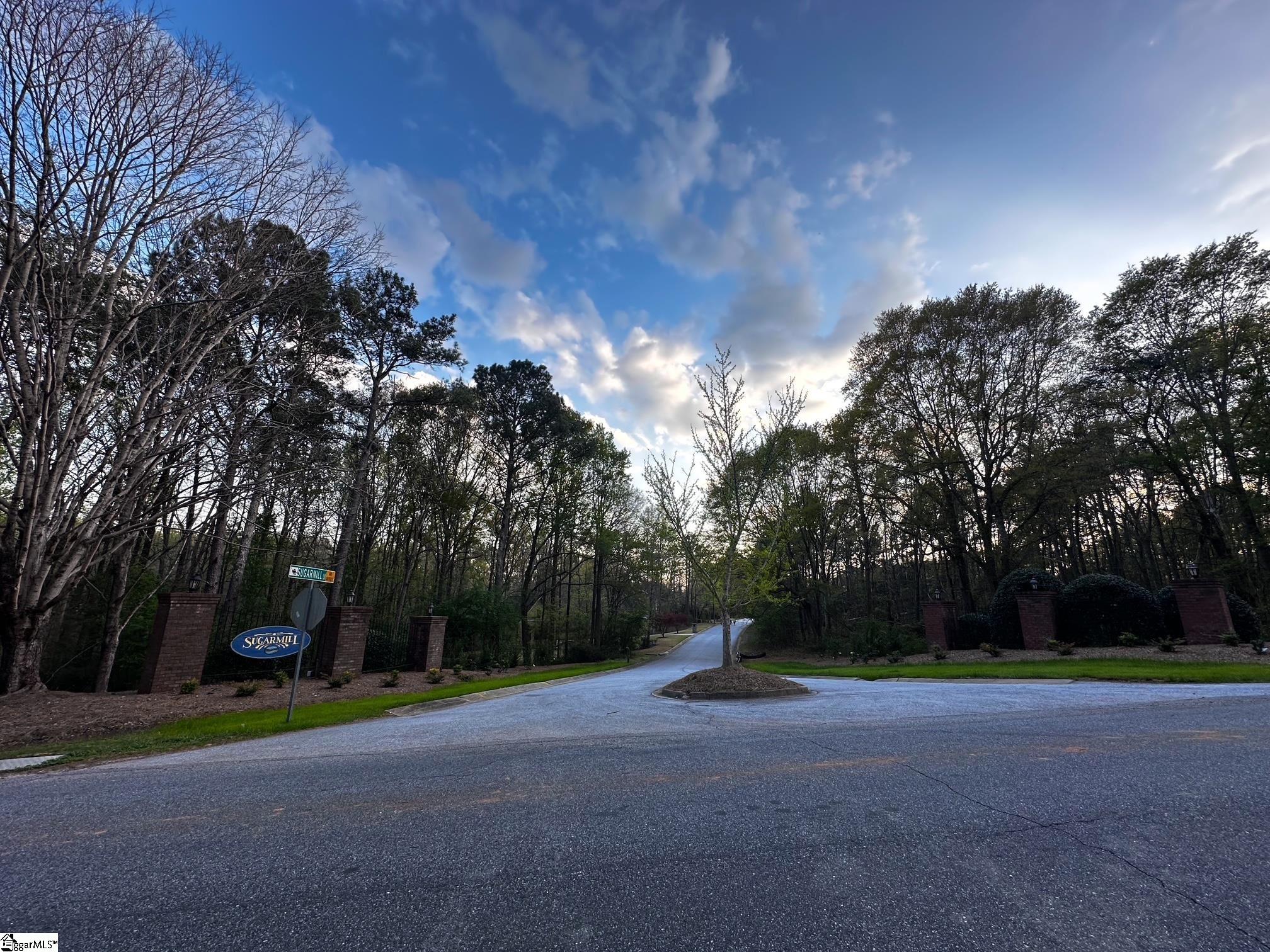 101 Sugarmill Lane Moore, SC 29369 - Photo 3 of 7