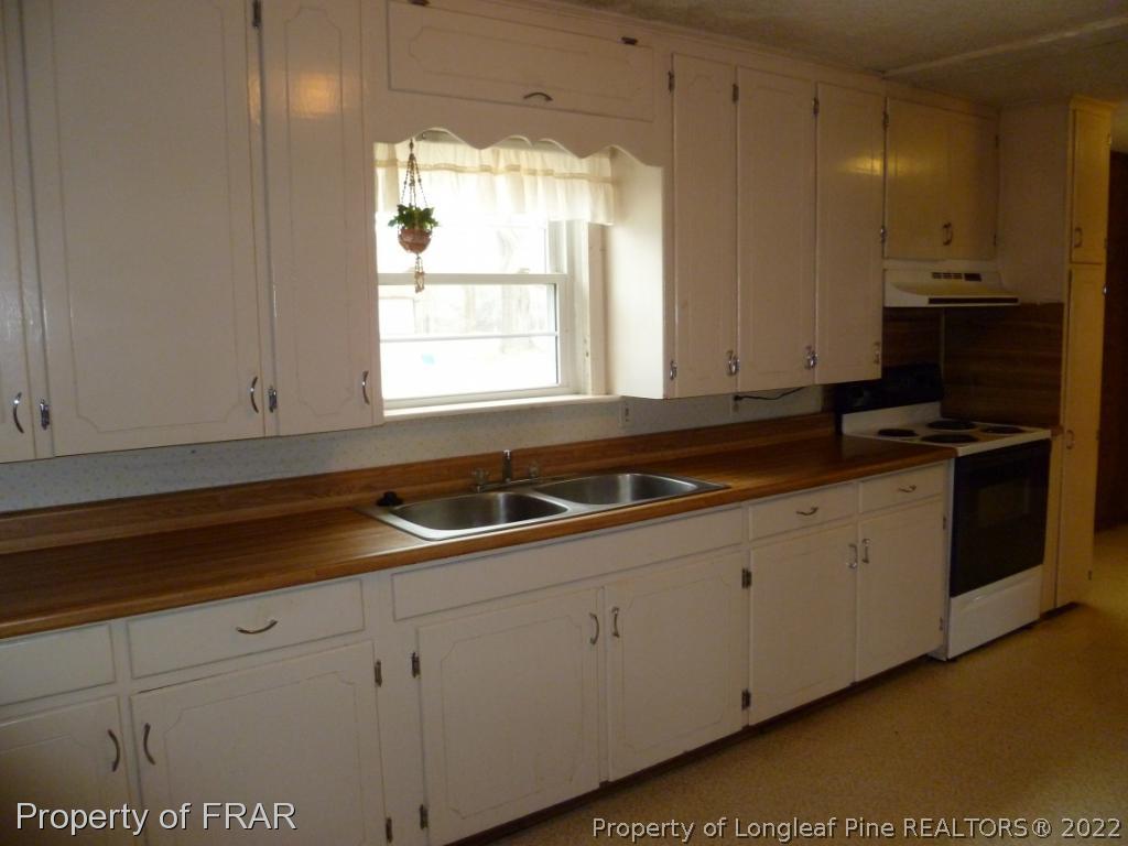 6958 Red Springs Road Red Springs, NC 28377 - Photo 6 of 22 Gallery Image 6