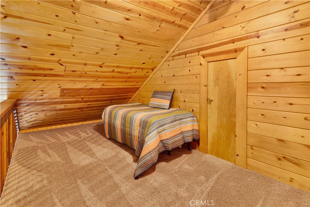 8040 Ready Road Bradley, CA 93426 - Photo 19 of 40 a bedroom with a bed and wall