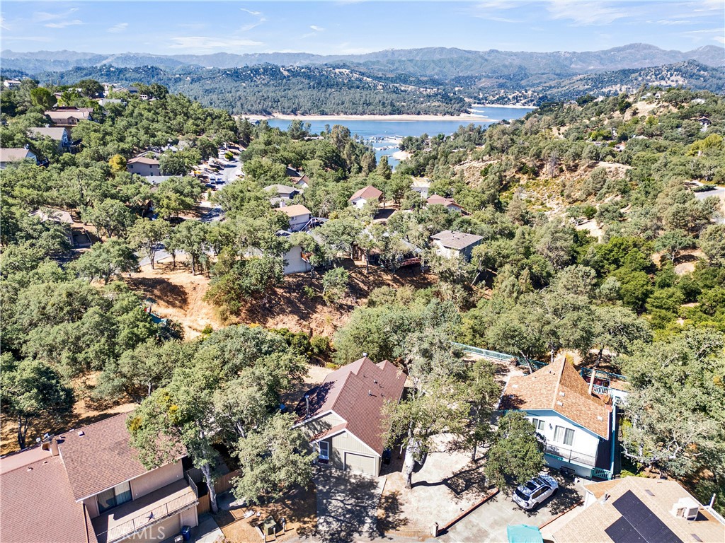 8040 Ready Road Bradley, CA 93426 - Photo 29 of 40 an aerial view of multiple house