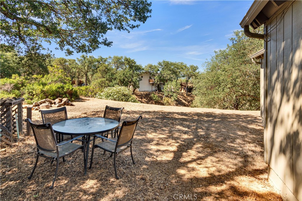 8040 Ready Road Bradley, CA 93426 - Photo 4 of 40 a view of a chairs and table in patio