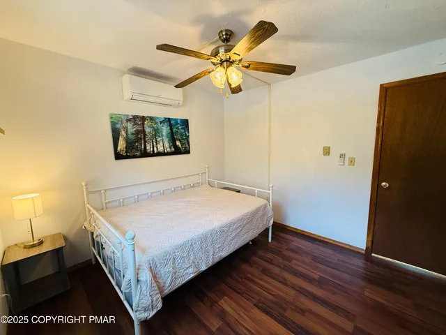 $2,500 | 104 Sugar Maple Lane, Tobyhanna, PA 18466