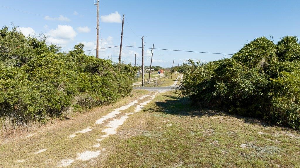 2277 Johnson Road Aransas Pass, TX 78336 - Photo 8 of 27 a view of a pathway
