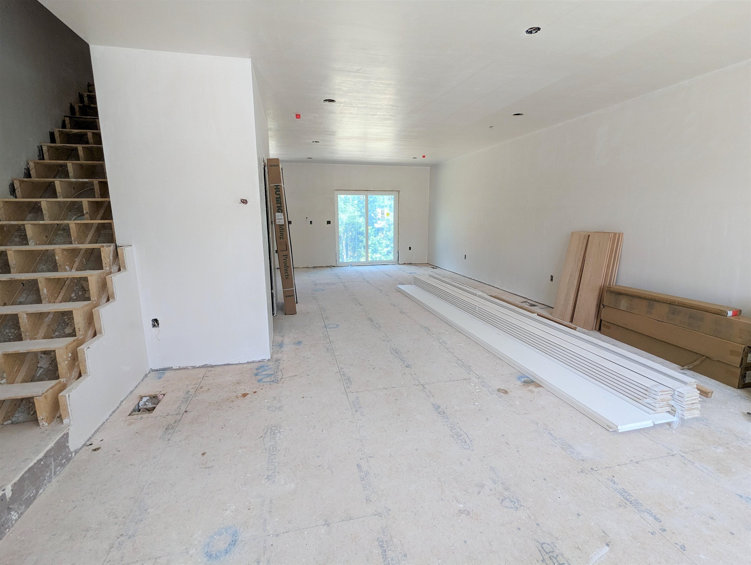159 Elm Street, Unit 1 Milford, NH 03055 - Photo 4 of 8